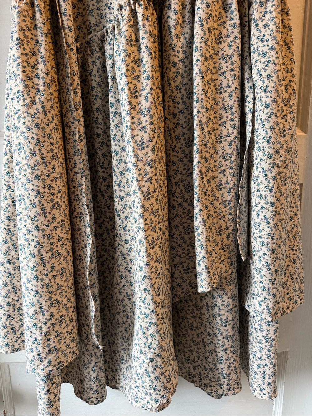 Smocked Waist High-Low Floral Maxi Skirt in Beige and Blue - Picture 5 of 6
